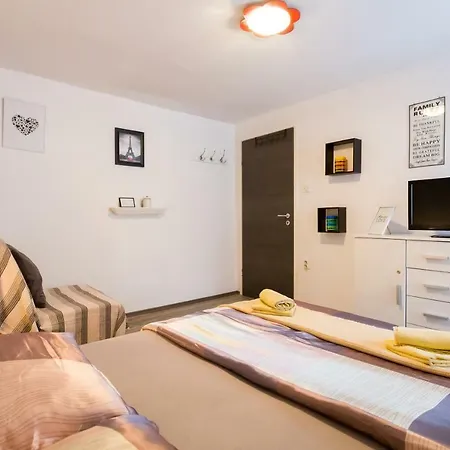 Antonio Apartment